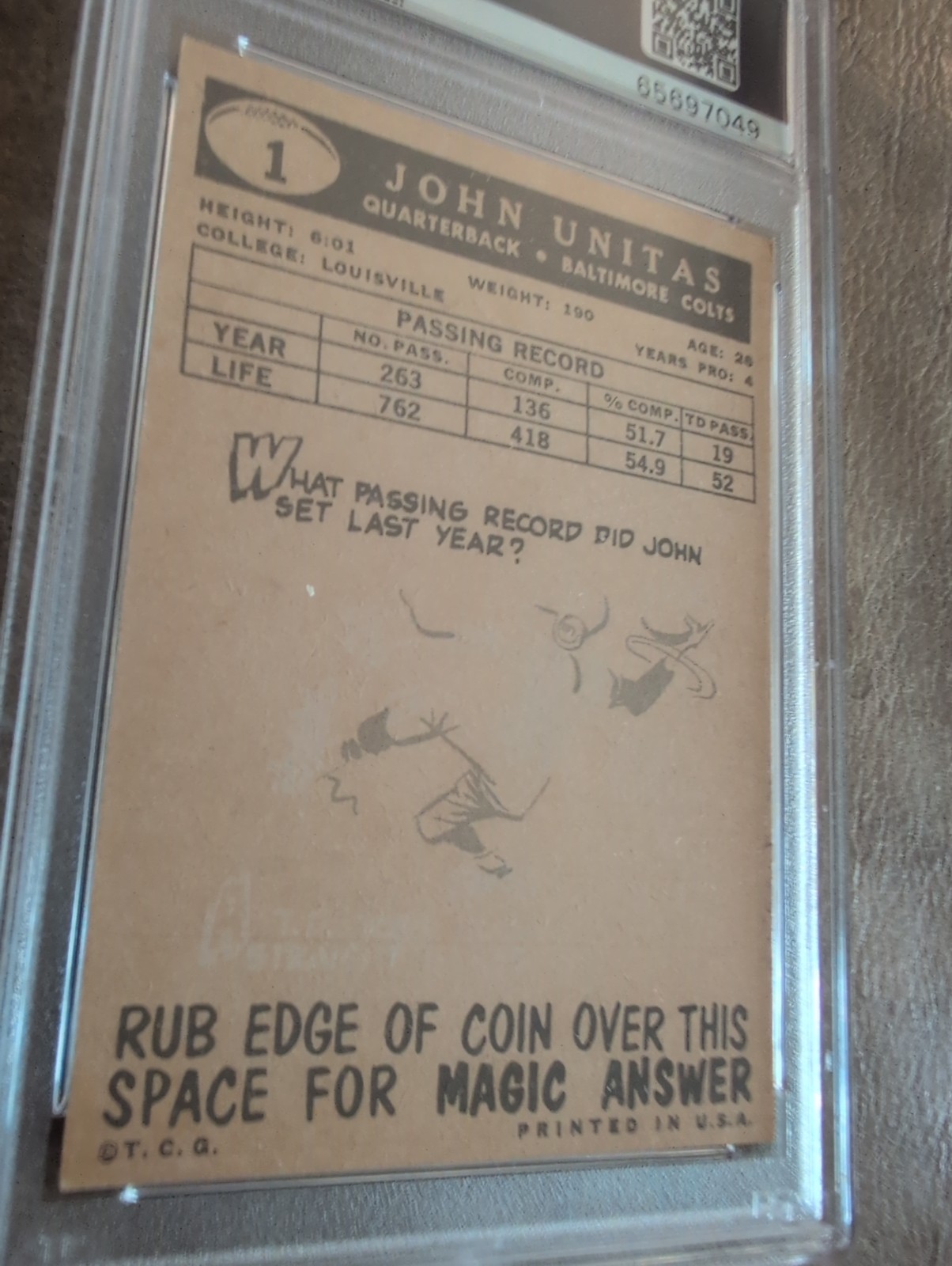 1959 Topps Football #1 Johnny John Unitas Baltimore Colts HOF PSA 6 EX-MT view 3