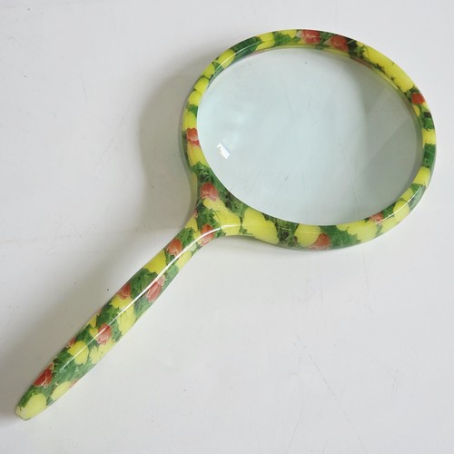 Magnifying Glass Large 4 Inch Lens Greeb Tulips Floral Plastic 100mm Red Yellow