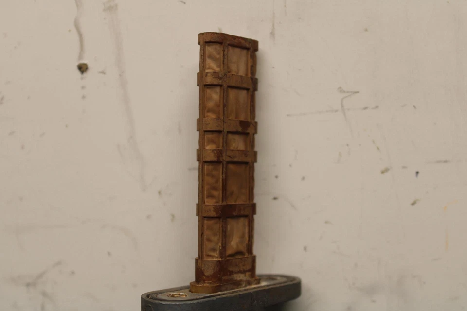 1985 Kawasaki Ninja 900R ZX900A FUEL GAS TANK PETCOCK SHUT ON OFF VALVE BB84 - Image 4 of 4