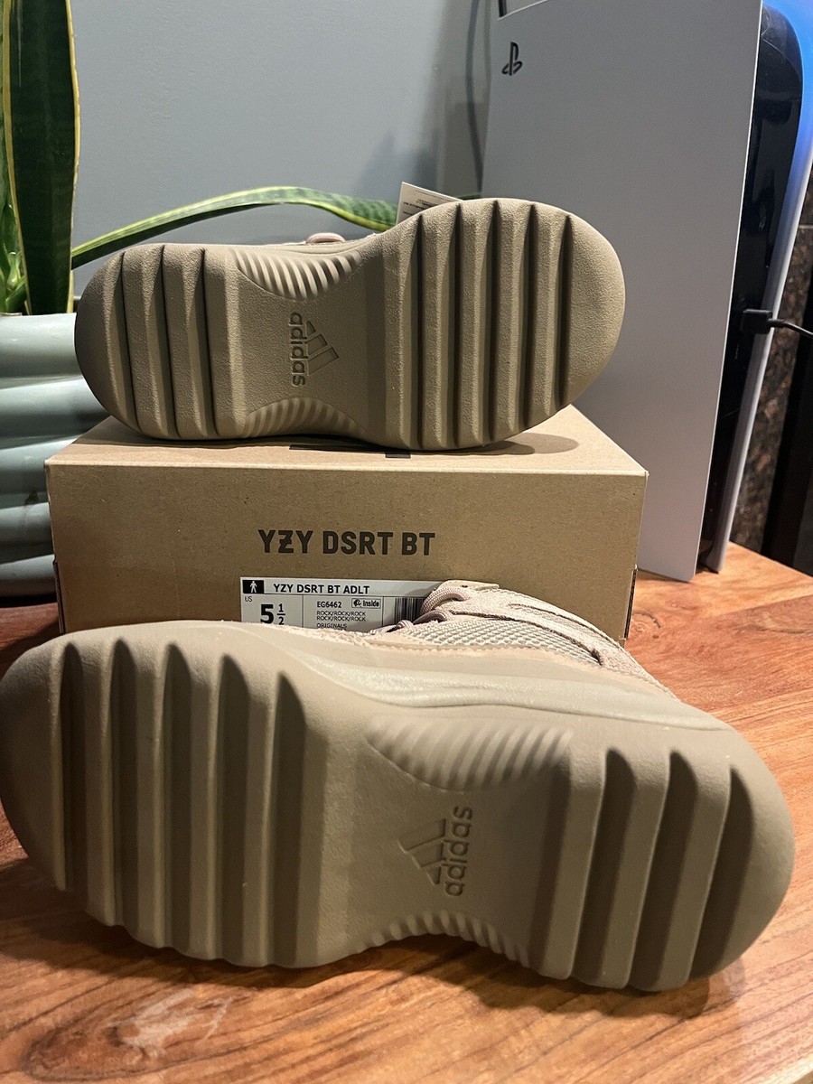 靴 adidas yeezy DSRT BT ROCK ADIDAS YEEZY DSRT BT 