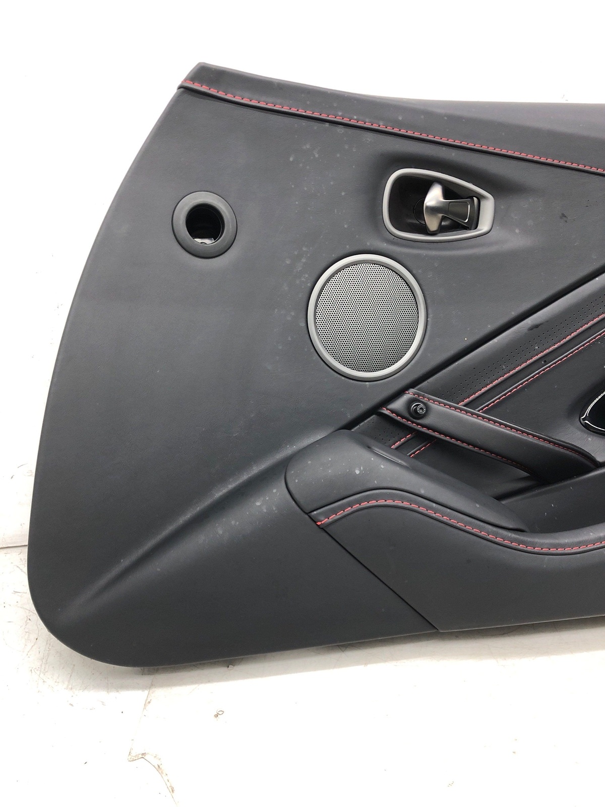 2020-2023 ASTON MARTIN VANTAGE ROADSTER RIGHT DOOR PANEL TRIM BLACK W/ RED OEM