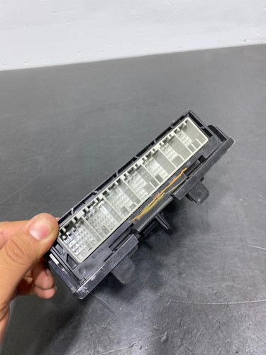 2014 CHEVROLET CAMARO ZL1 OEM BCM BODY CONTROL MODULE 13592376 USED - Picture 3 of 6