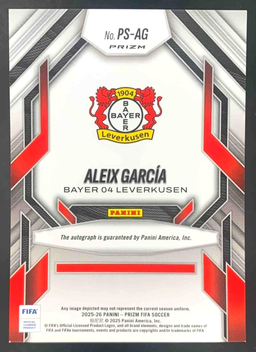 Aleix Garcia 2025-26 Panini Prizm FIFA Prolific Signatures Auto view 2