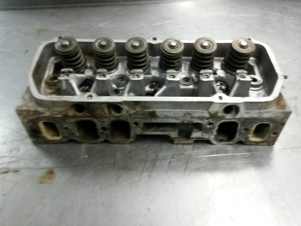 Culata para 89-93 Mercury Cougar 3.8 E9DE6090B7A Foto 2 de 4