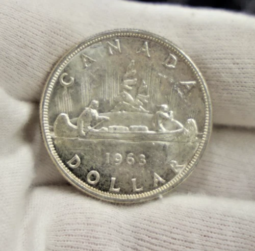 1963 Canada Silver Dollar $1 .800 Nice Unc