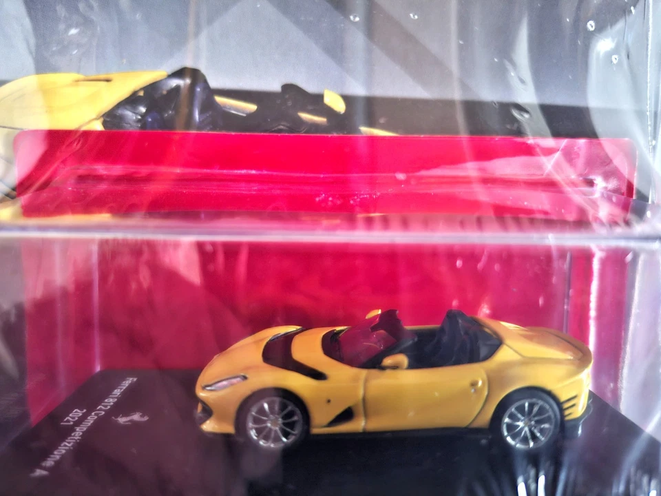 Modellino Ferrari 812 Competizione A (2021) Limited Edition sc.1:64 - Immagine 2 di 4