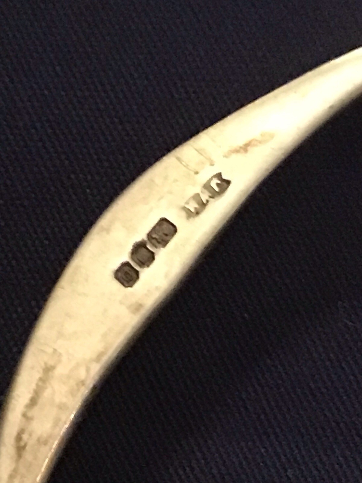 Solid Silver (hallmarked) Bangle 12.93 Grms - image 4