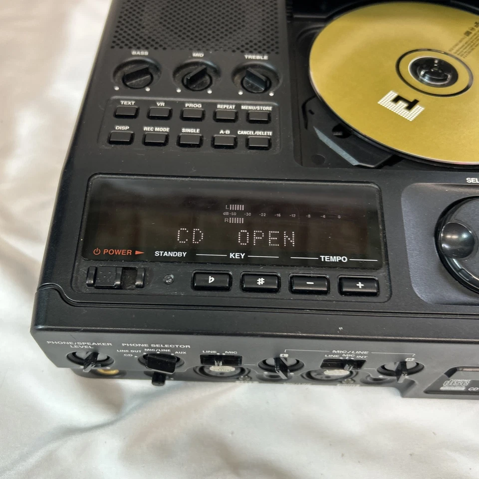 Superscope PSD300 CD Recording System PSD300 Portable Digital Recorder - Image 2 of 4