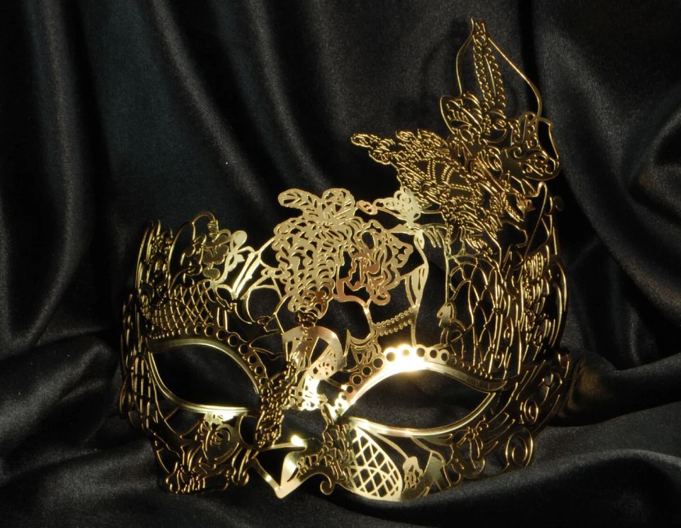 Maschera Veneziana Originale, Metallo e Pietre Preziose Swarovski Made in Italy - Immagine 3 di 4