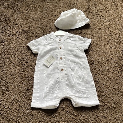 BNWT George Baby Boys 0-3 Months White Romper Suit Hat Set