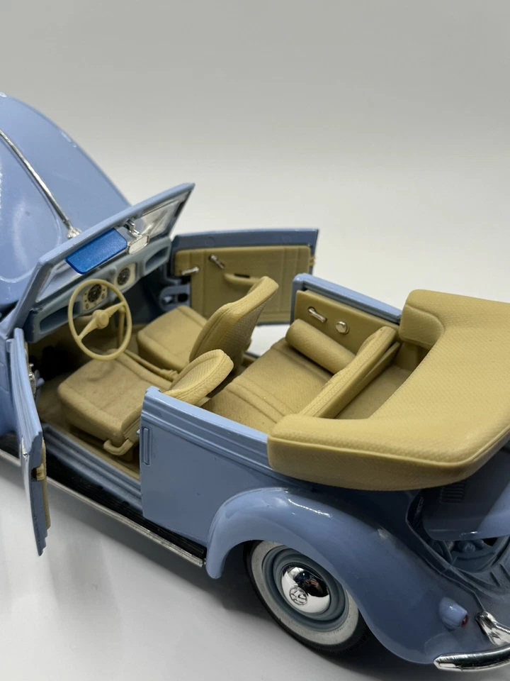 1/18 1951 VOLKSWAGEN CONVERTIBLE, AZUL CLARO (2), POR, MAISTO, ver fotos Foto 3 de 4