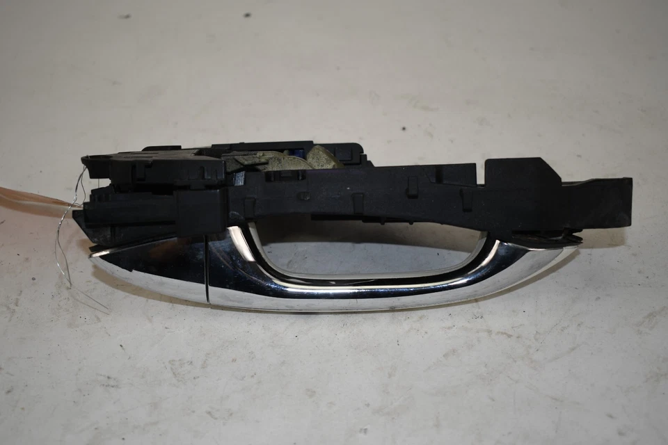 Manija de puerta exterior delantera derecha OEM Mercedes-Benz W251 R350 R500 2006-2010 Foto 3 de 4