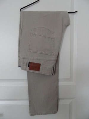 Leichte Sommer-Hose von Camel active, Gr. 36/32 (US)