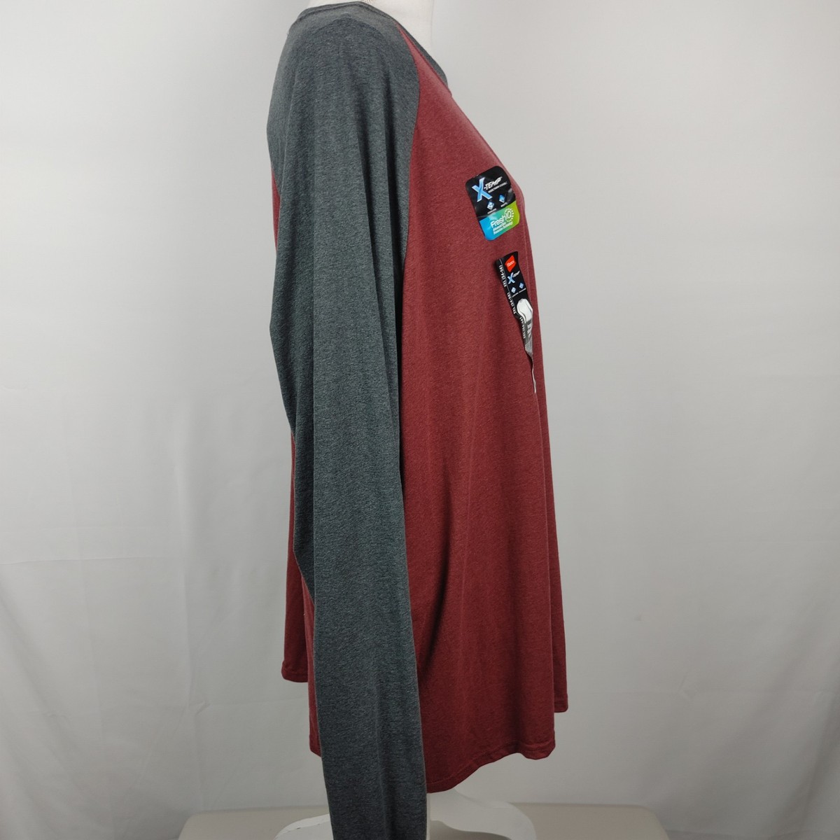 T-shirt oversize à manches longues et imprimé contrastant | boohoo