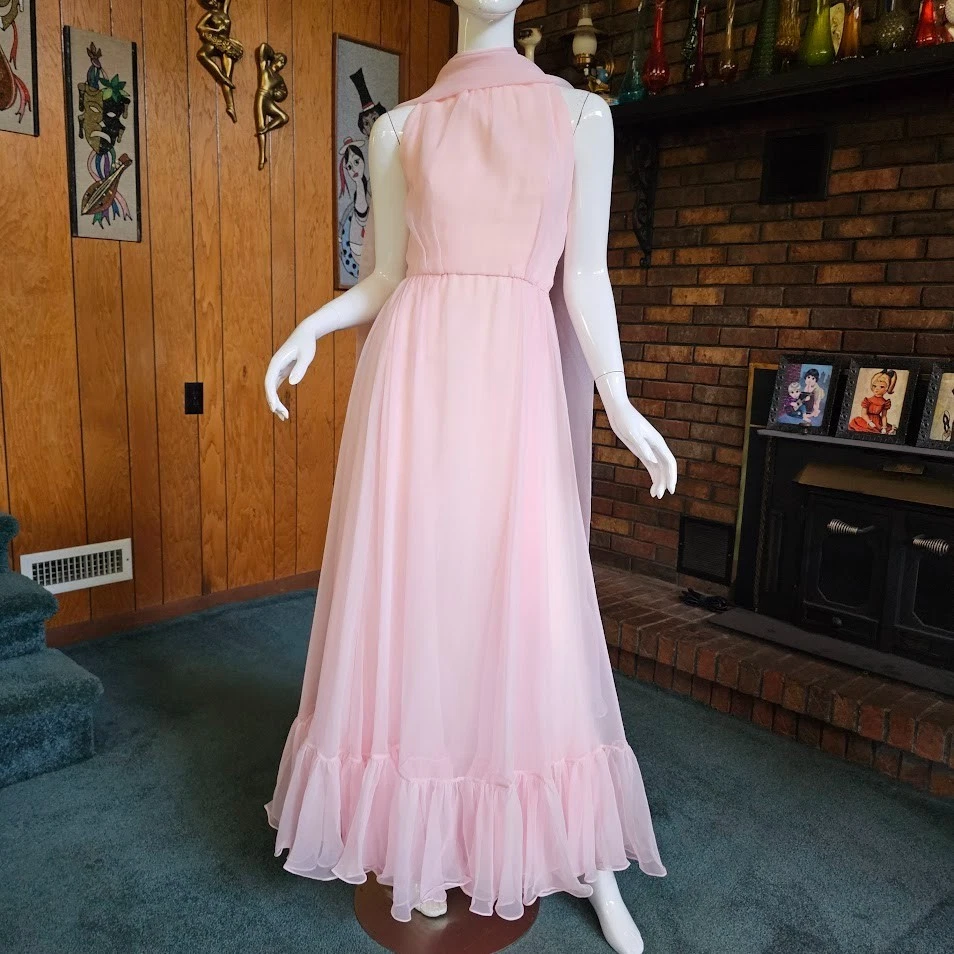 old pink prom dress Size 6 Vintage Fuchsia Prom Dress Floor Length Halter, 2000s XV Dress Full Skirt,beaded Bodice Hot Pink Dress, Halter Dress,basque Waist