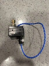 Used Z-15GQ22-B Micro Switch Panel Mount w/ warranty Free Shipping