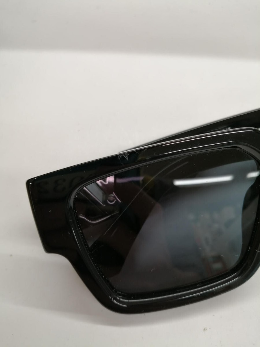 A*様 【新品同様】ルイヴィトン Z2178E LV スリーク スクエア サング 新品同様】ルイヴィトン Z2178E LV スリーク スクエア サングラス