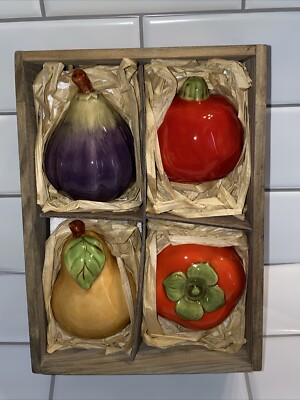 Smith & Hawkens Earthenware Figurines Ceramic Fruit Veg 4 Pc Set Wooden Box Fall