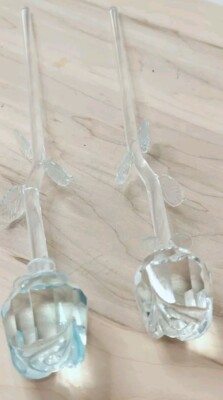 2 ART GLASS 13'' LONG STEM ROSES 1 TEAL 1 CLEAR ART GLASS DECOR