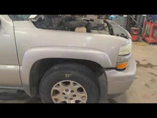 Used Front Right Fender fits: 2004 Chevrolet Tahoe Front w/fender flare Front Ri
