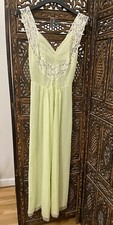 Vintage Munsingwear Size 36 Pale Green Nylon Tricot Lace Sheer Nightgown Nightie