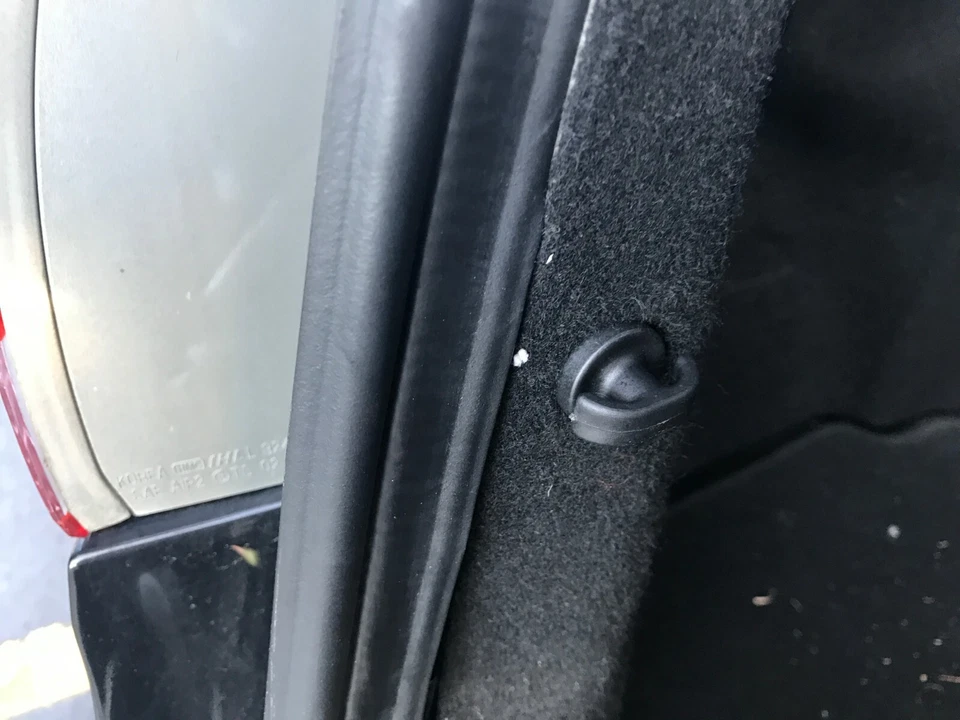 Red de carga organizadora de malla estilo sobre maletero trasero para HYUNDAI SONATA 2006-2010 Foto 4 de 4