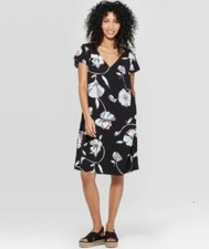Women's Floral Print Short Sleeve V-Neck Crepe Dress - A New Day - NWT