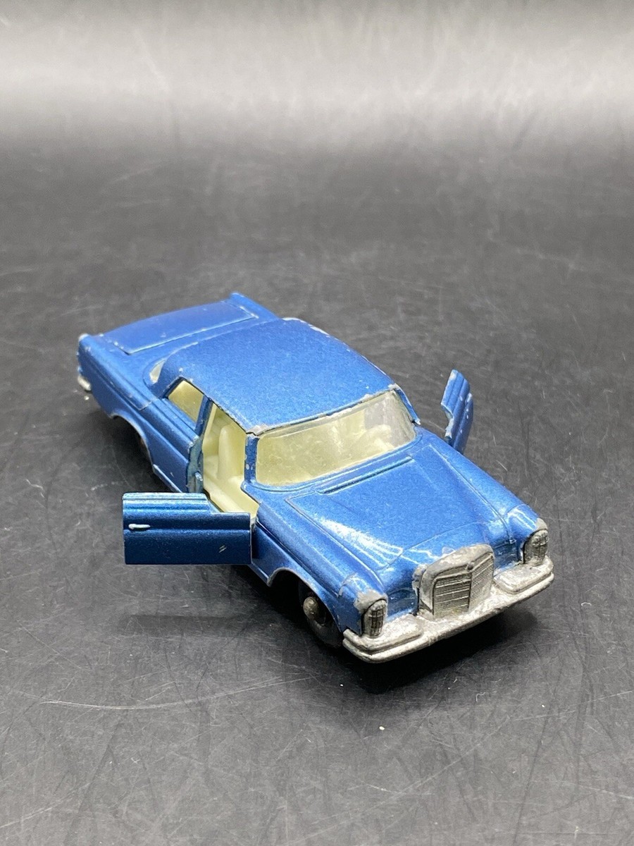希少　レア　MATCHBOX ミニカー Series 46 青 Matchbox Lesney #46C Mercedes Benz 300 SE Blue Vintage Collectible
