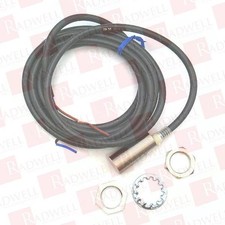 OMRON E2E-X7D1-N 2M / E2EX7D1N2M (BRAND NEW)