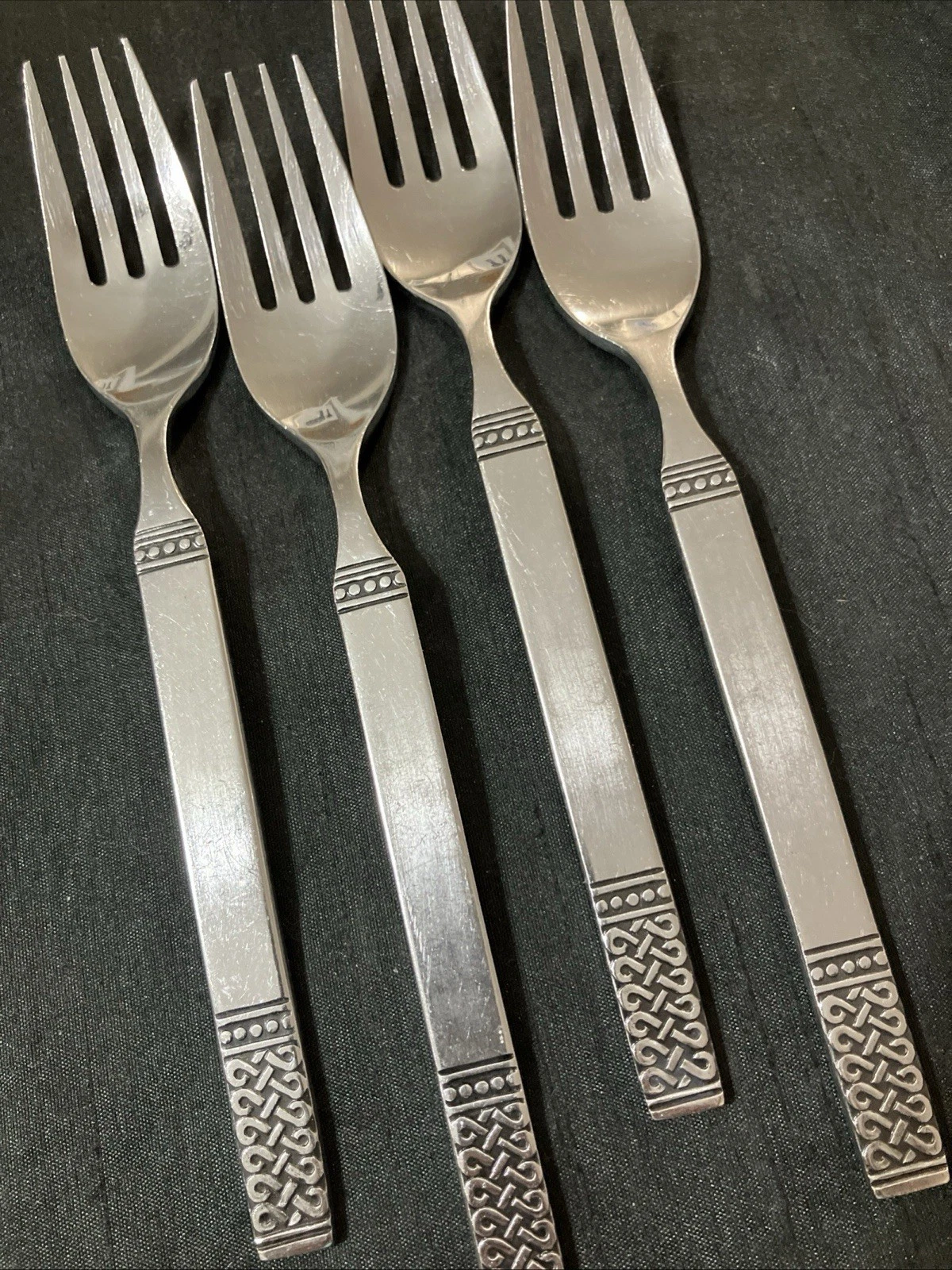 Merchandise Service Danika Stainless Flatware
Opens in a new window or tab