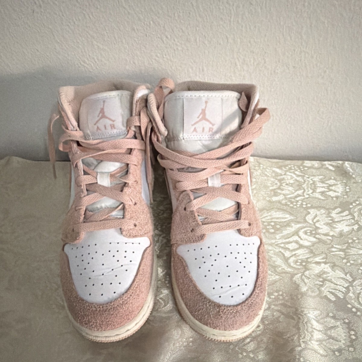 Jordan Air Jordan 1 Mid SE Pink White Suede Leather Sneakers 7Y
