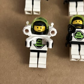 Lego 6704 Space Minifigure Pack Complete Set Vintage Supplemental