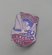 VINTAGE 1955 BUTLINS METAL & ENAMEL BADGE CLACTON
