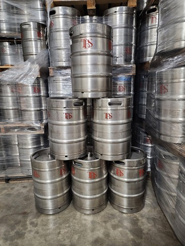 USED Stainless Steel Kegs, freight available.