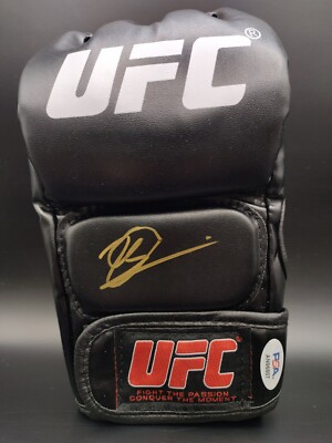 Dricus Du Plessis SIGNED UFC Fighter Glove PSA/DNA COA Autographed