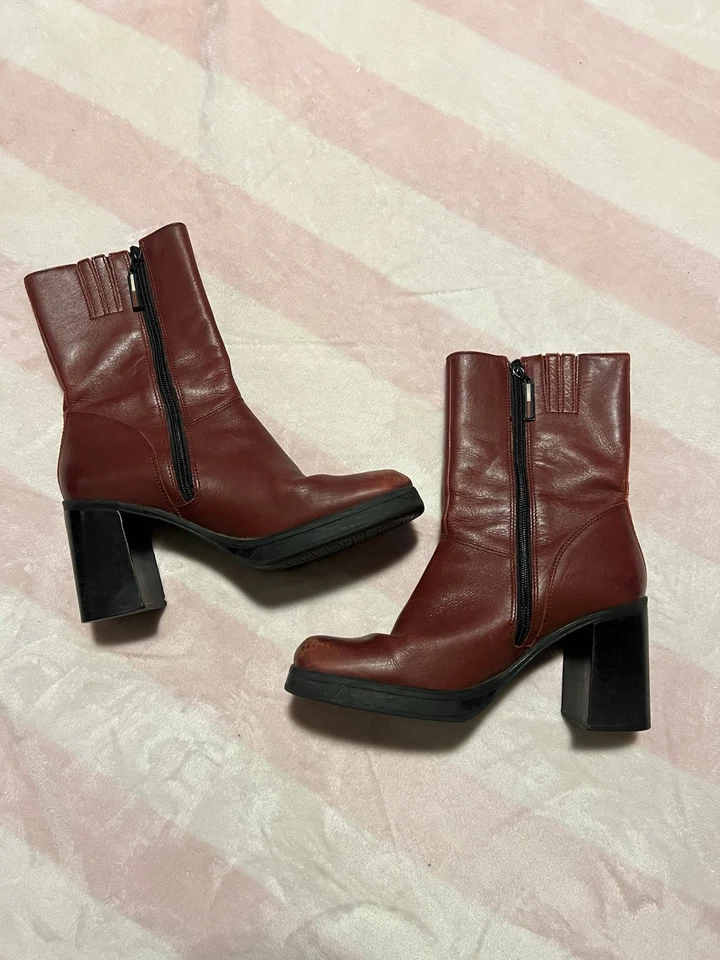 Tommy Hilfiger Y2K Cuero Tacón Grueso Botas Rojo Puntera Cuadrada Talla 8M Foto 3 de 4