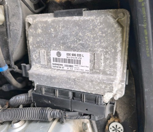 Motorsteuergerät VW POLO 1.2  AZQ ECU 03E906033L  5WP40194  07