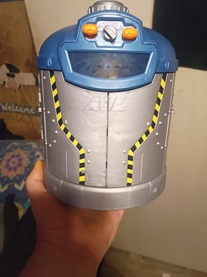 Despicable Me 4 Mega Minions Transformation Chamber