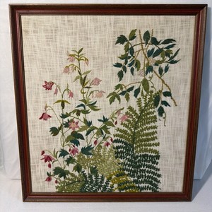 Ferns embroidery Spinnerin Floral Botanic Wool Yarn  20.5”x22.5” Decor Framed
