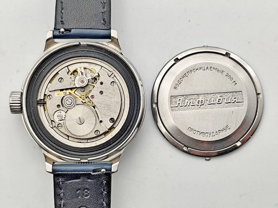 WOSTOK 2414 潜水员两栖动物复古手表 Vostok Post-USSR 服务手表 — 第 4/4 张图片