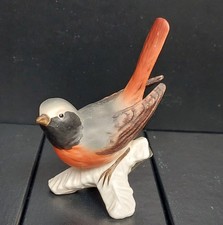 Vogel aus Porzellan von Goebel: Gartenrotschwanz
