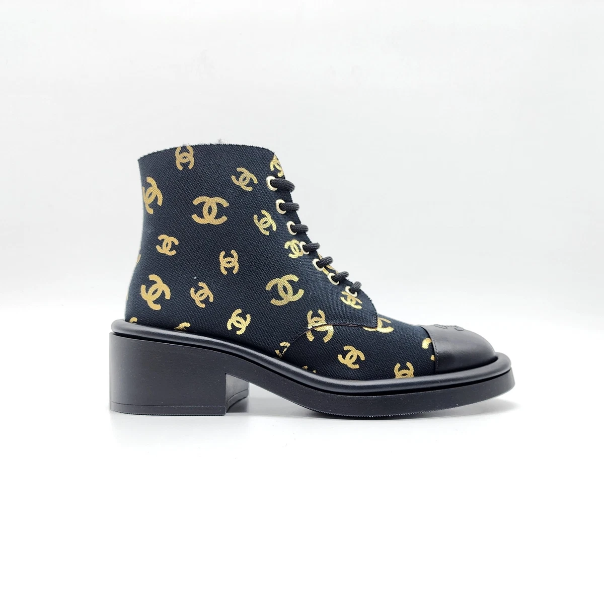 Chanel Moon Boots Bukowskis #32 Chanel Moon Boots Bukowskis