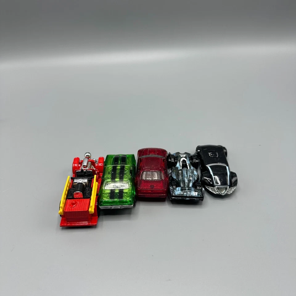 Hot Wheels Mixed Lot of 20 Cars Trucks Planes Metal & Plastic Mixed Bat Man DC - Image 3 of 4
