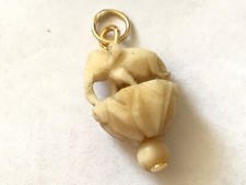 Antique 9 ct gold carved elephant charm bead pendant necklace drop