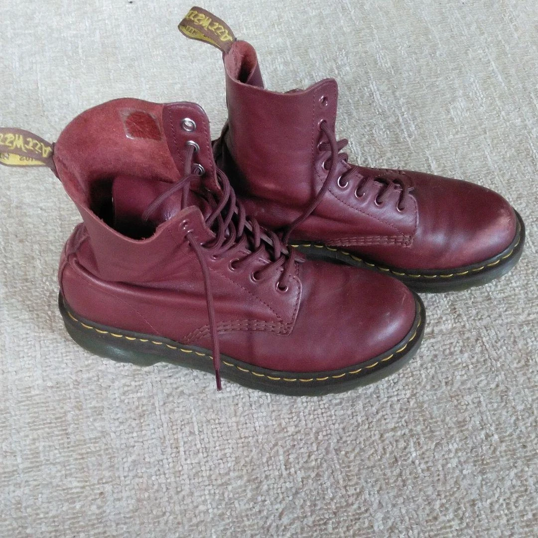 Dr martens hotsell used