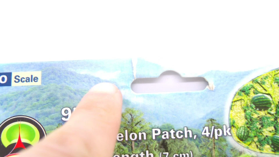 MRC JTT Scenery O Watermelon Patch 4/pk 2-3/4" Length Flowering Plants 95576 - Image 2 of 4