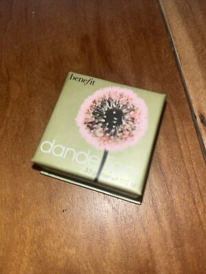 Benefit Dandelion Brightening Finishing Powder - 0.12oz Travel Size / Mini brush