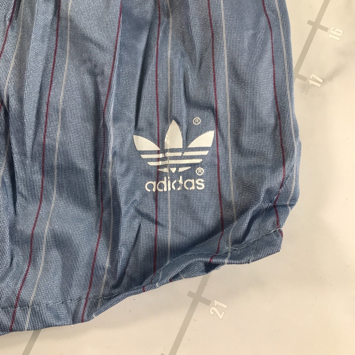 ウォーキング・ランニングウェア 90s adidas nylon pants charcoal gray adidas Originals - Sporty & Rich Track Pants | HBX