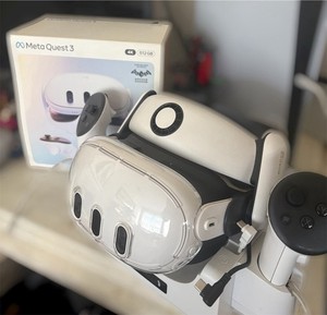 Excellent condition Meta Quest 3 virtual reality headset with 512GB of storage