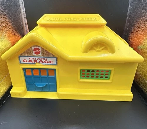 VINTAGE MATTEL FIRST WHEELS GARAGE REPAIR SERVICE SHOP HOTWHEELS MATCHBOX CARS